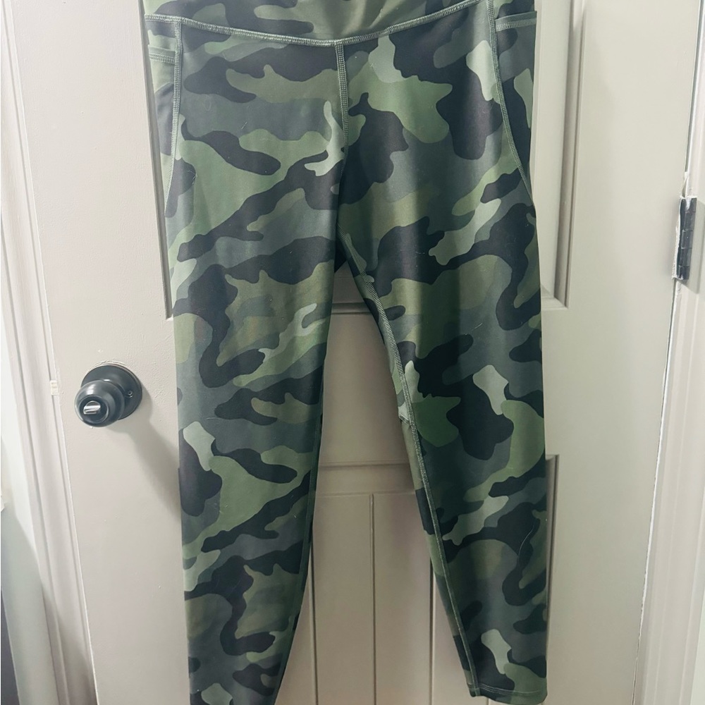 *SOLD* CAMO High-Waisted PowerSoft Leggings